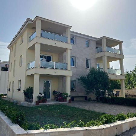 Apartman Sven Malinska Exterior foto
